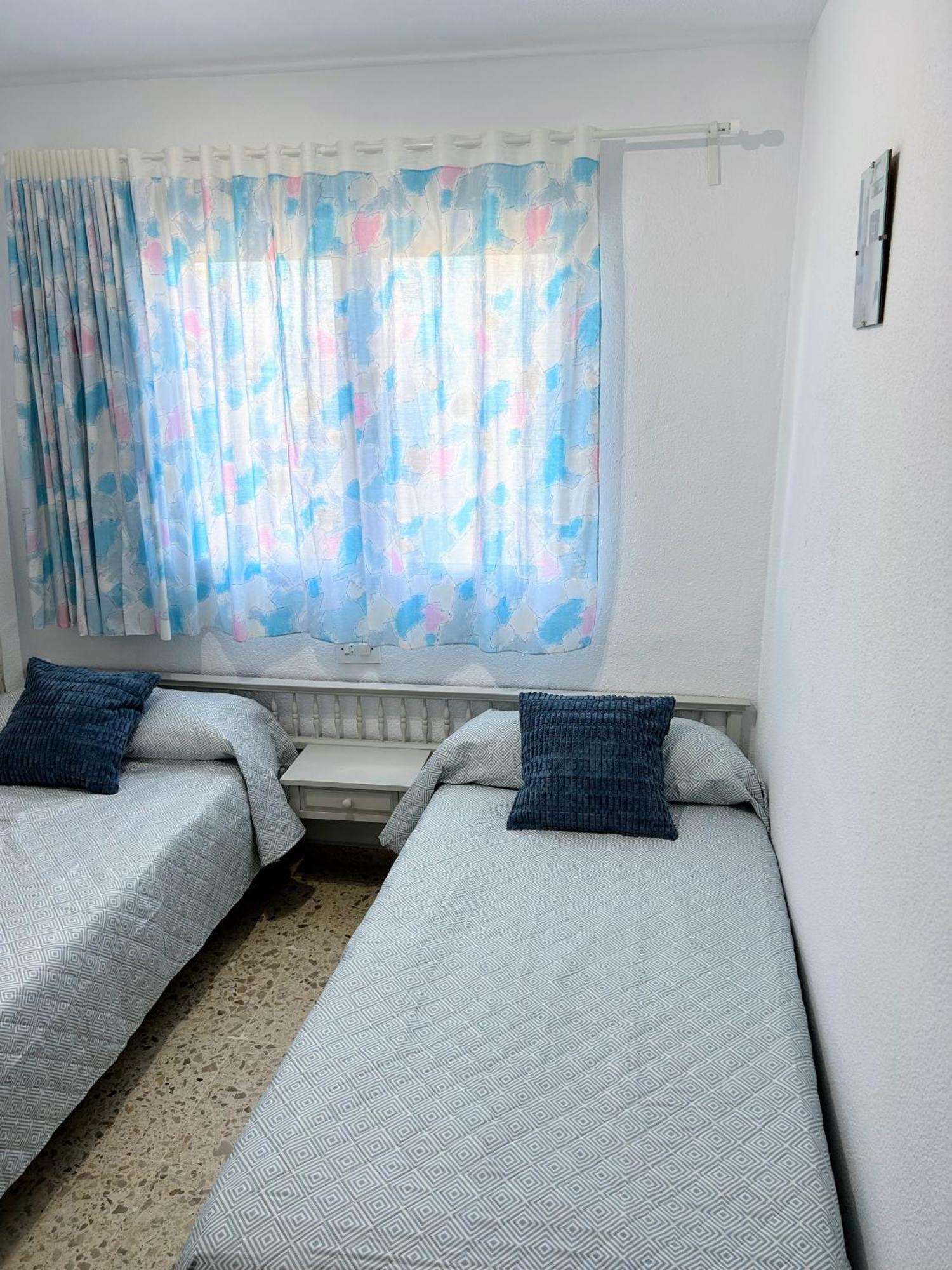 Apartamento Gandia Playa 150M Playa Con Parking Privado Y Piscina Playa de Gandia Esterno foto