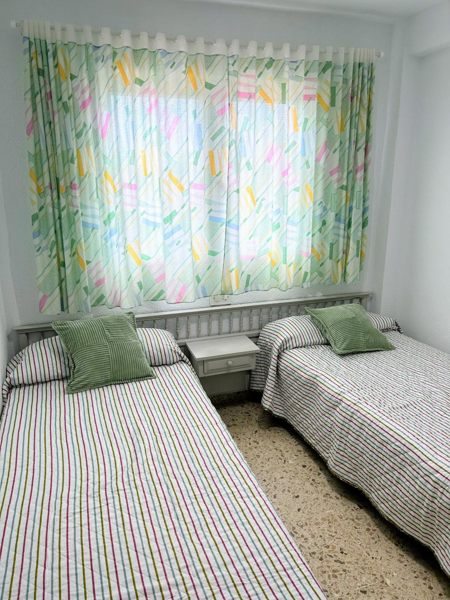 Apartamento Gandia Playa 150M Playa Con Parking Privado Y Piscina Playa de Gandia Esterno foto